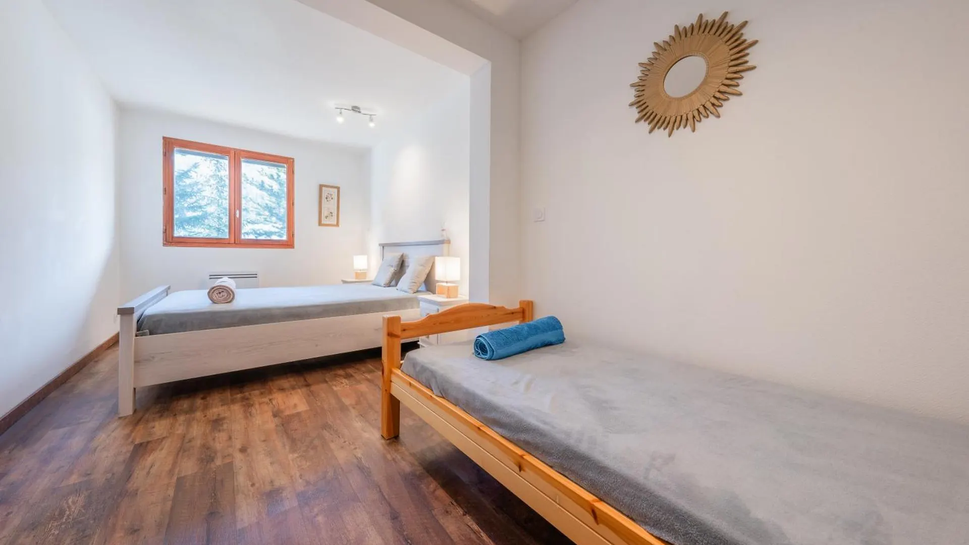 סן-שפרה Grand Appartement Dans Chalet Serre Chevalier A 8 Minutes Des Pistes צרפת